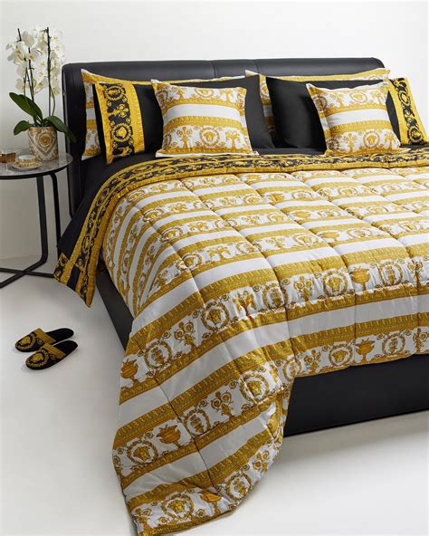 versace teppich bettläufer|versace bedding.